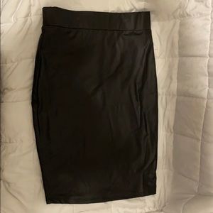 Black faux leather pencil skirt
